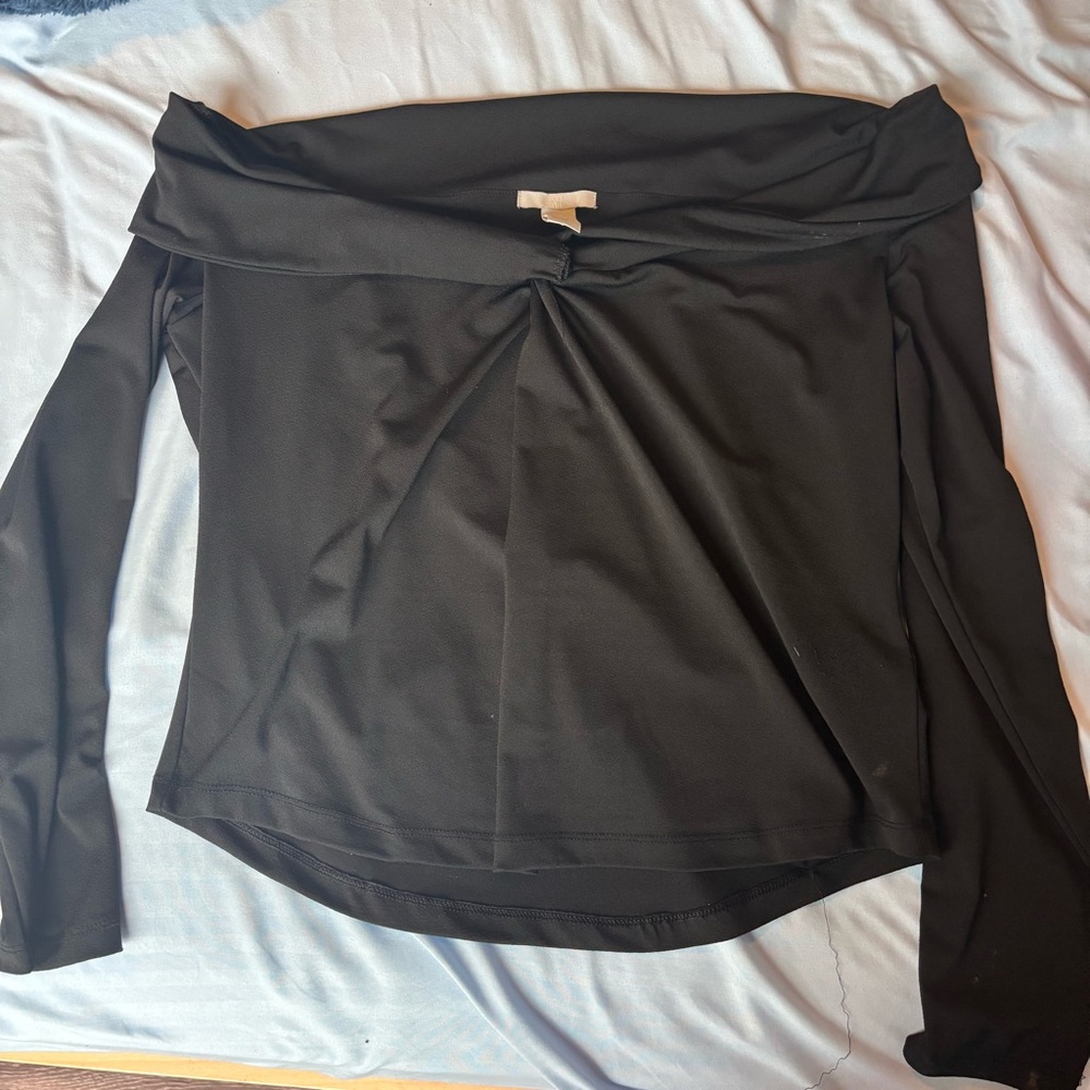 H&M off the shoulder blouse